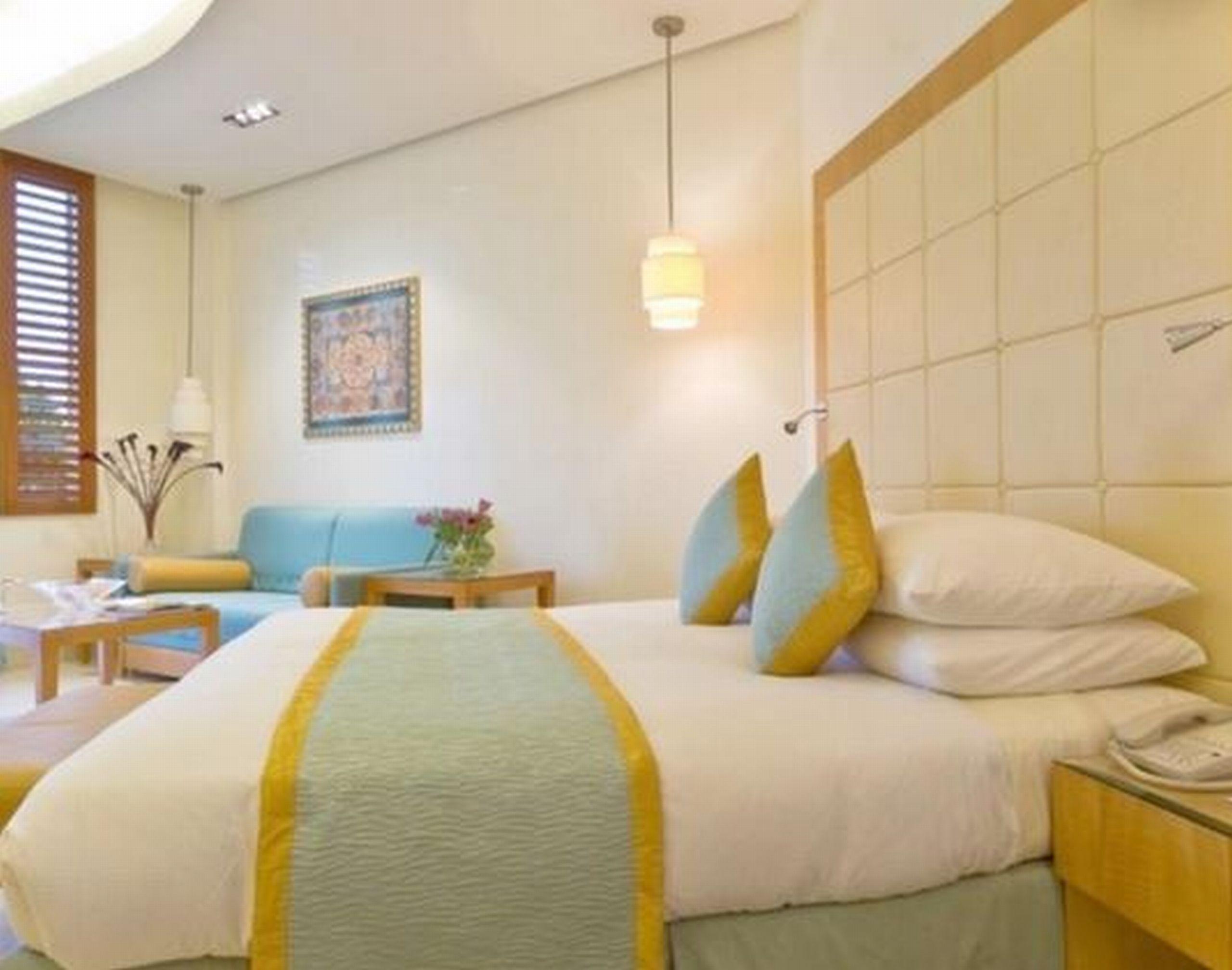 Marina Hotel Kuwait Salmiya Екстер'єр фото
