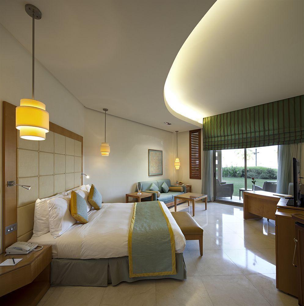 Marina Hotel Kuwait Salmiya Екстер'єр фото