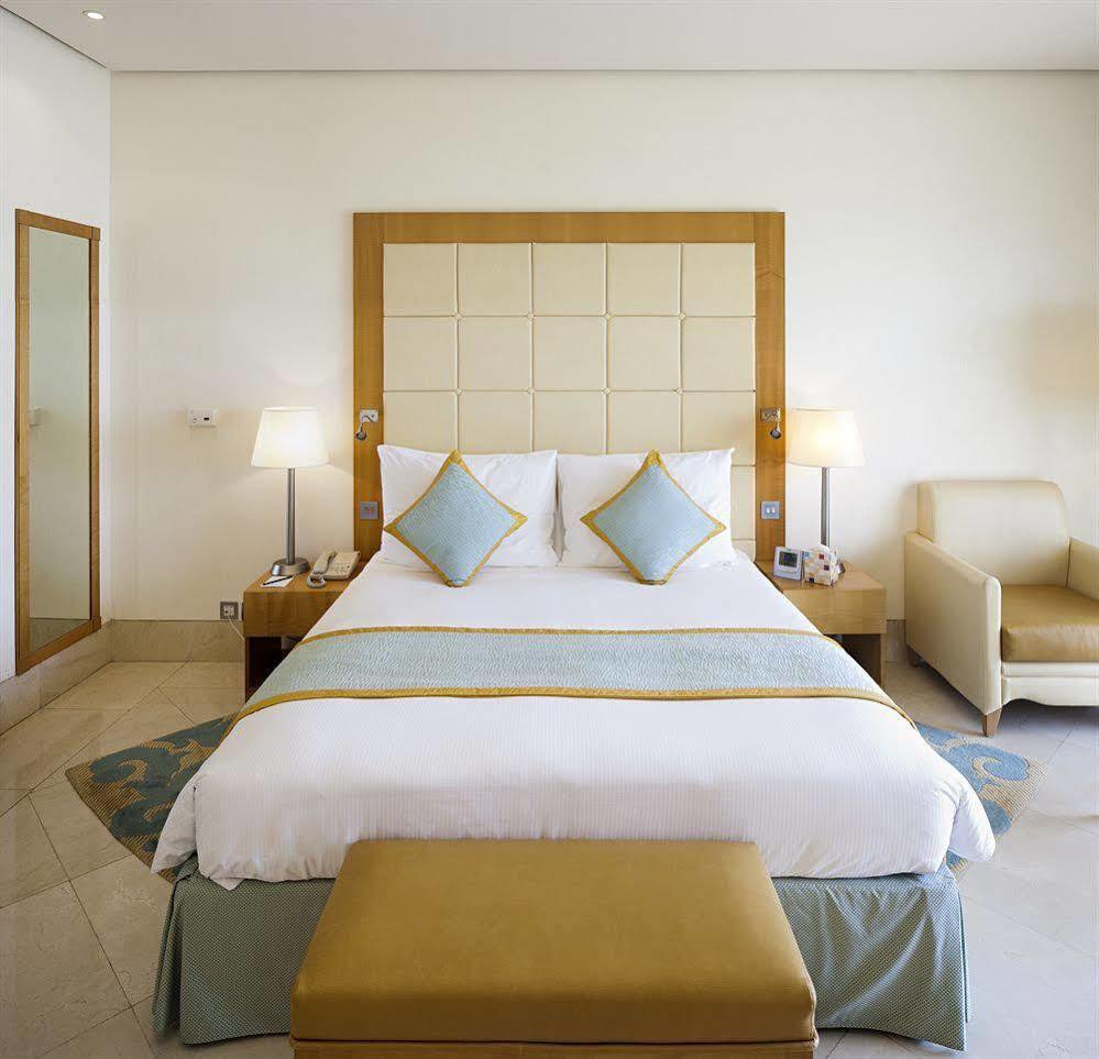 Marina Hotel Kuwait Salmiya Екстер'єр фото
